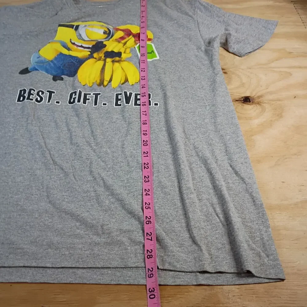 Despicable Me Minions T-Shirt Lot of 2 Mens XL Best Gift Ever Whaaaa Graphic Tee